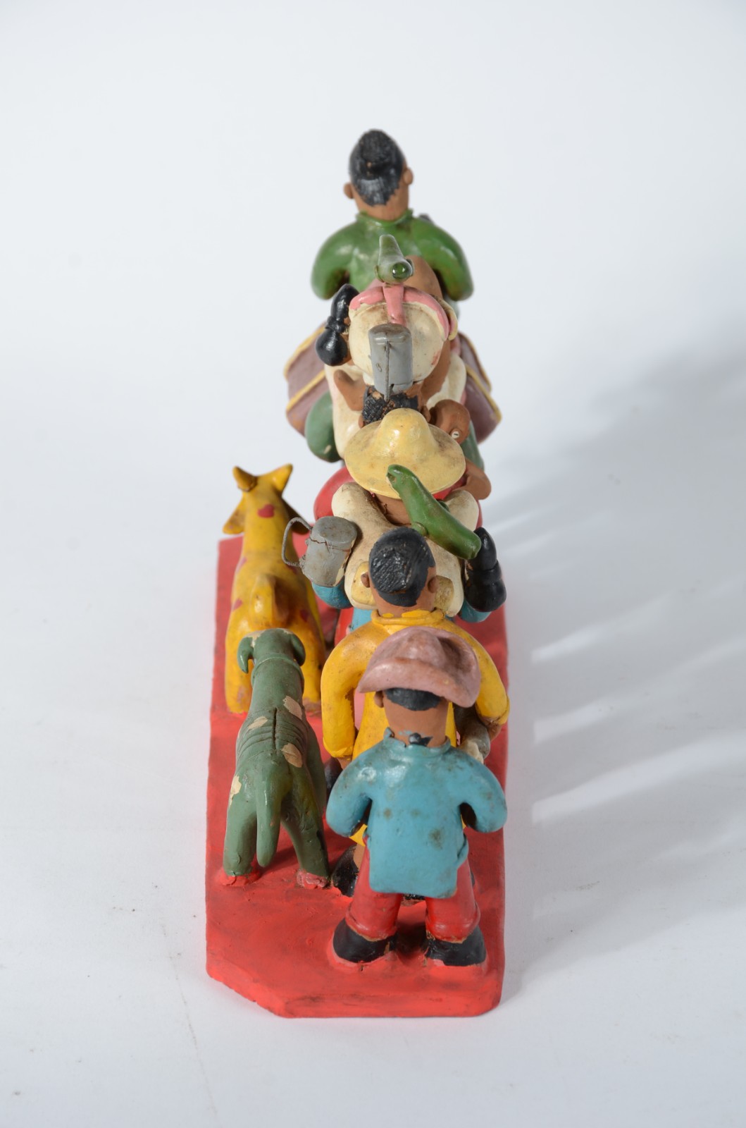 Arte Popular - Escultura de barro policromado representando... - foto 5 de 8