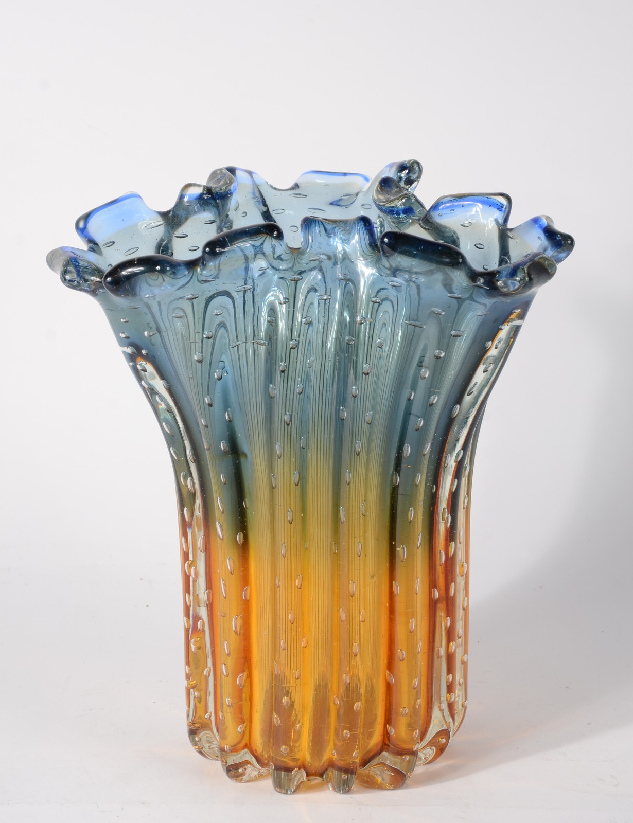 Vaso de murano italiano nas cores azul e amarelo, anos 1960. - foto 1 de 6