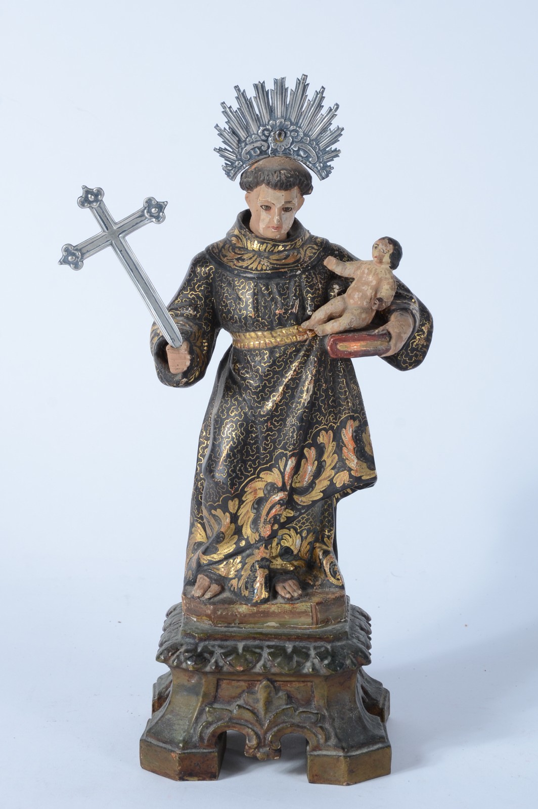 Antiga imagem de madeira policromada e dourada, cruz e resplendor de... - foto 1 de 8