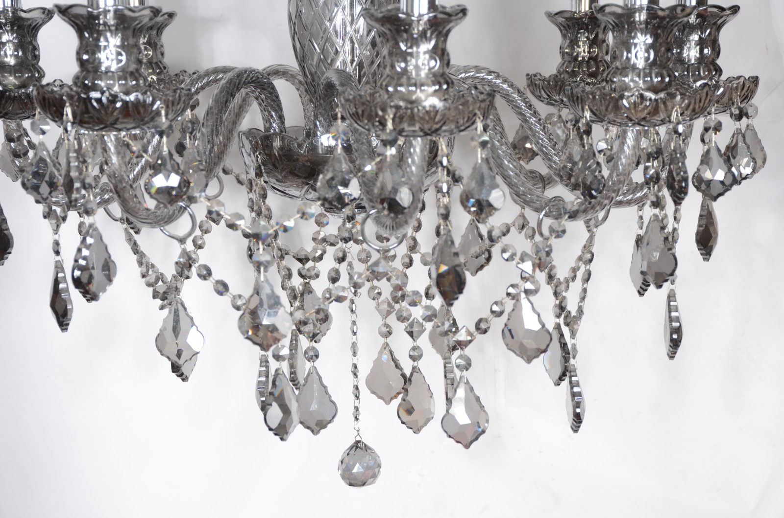 Lustre para 8 luzes de cristal fumê, pingentes e placas lapidadas. - foto 5 de 6