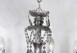 Lustre para 8 luzes de cristal fumê, pingentes ... - Lustre para 8 luzes de cristal fumê, pingentes e placas lapidadas.