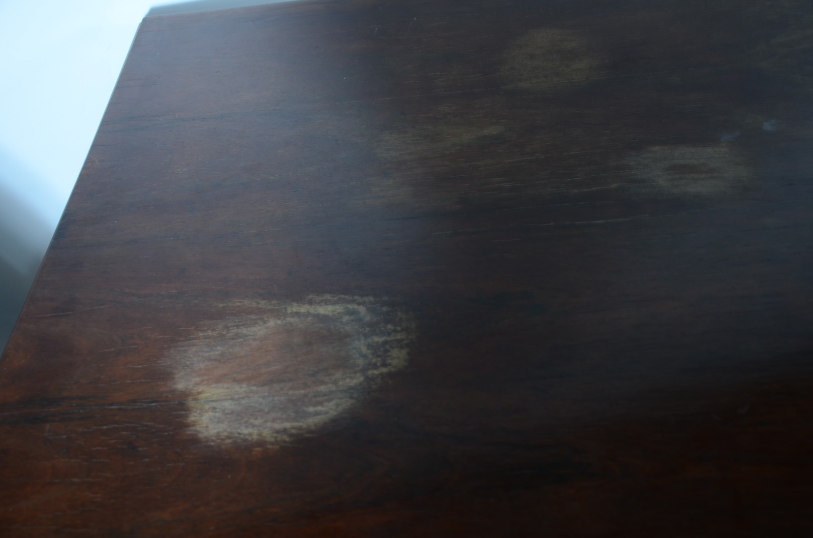 Mesa de jantar em madeira nobre, tampo retangular com 6 gavetas... - foto 10 de 10