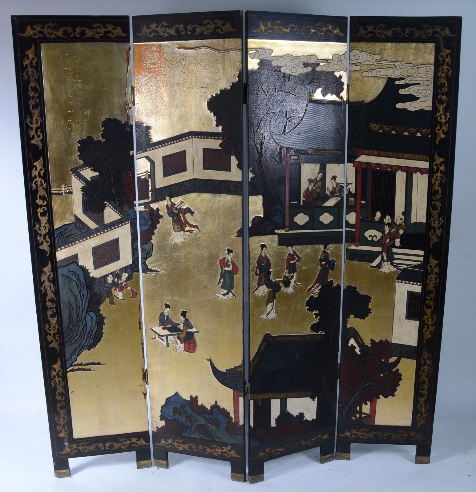 Biombo chinês de 4 folhas, madeira laqueada de preto com figuras de... - foto 1 de 8