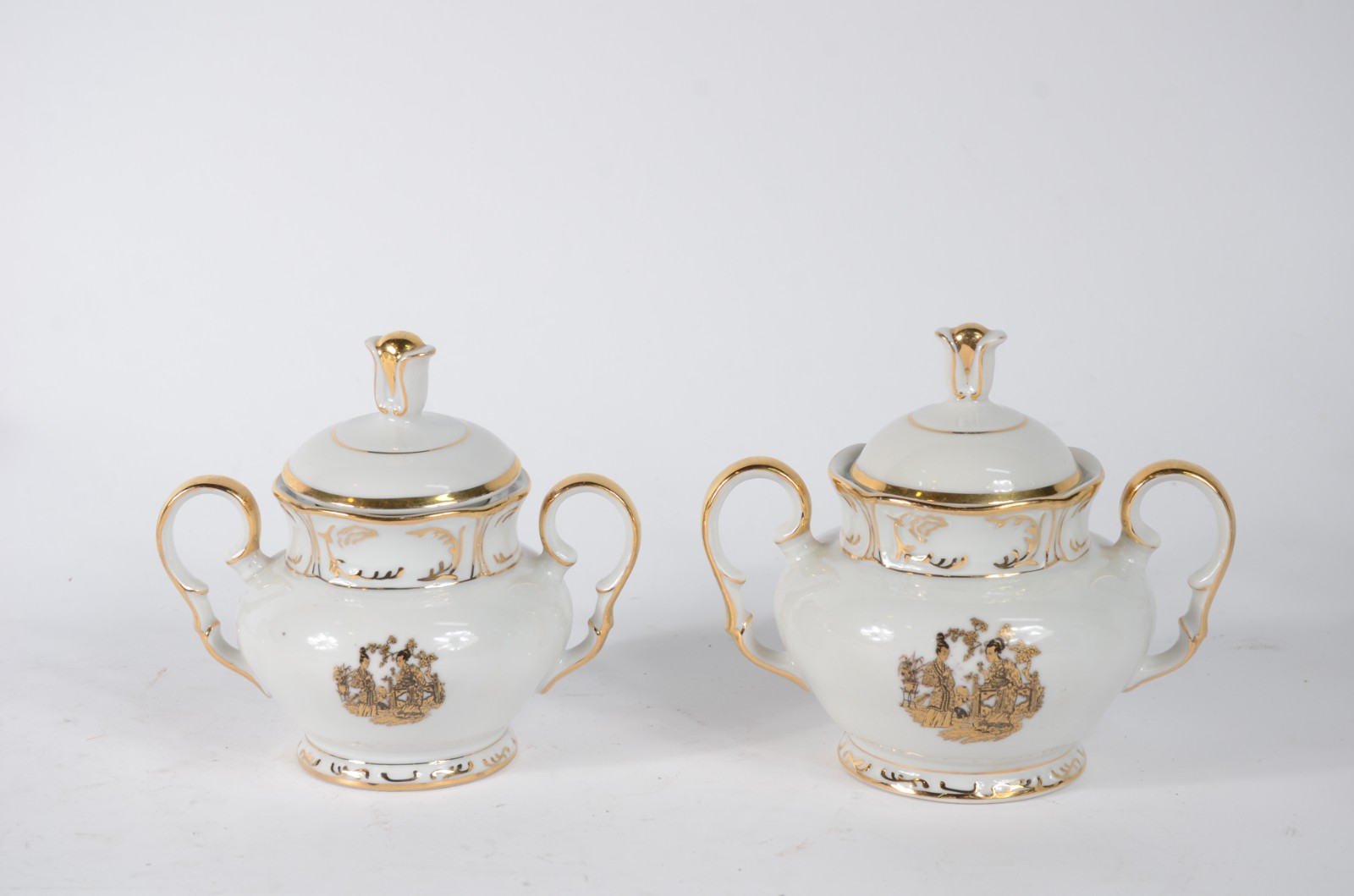 Conjunto para chá de porcelana Real branca, decorada ao gosto... - foto 6 de 10