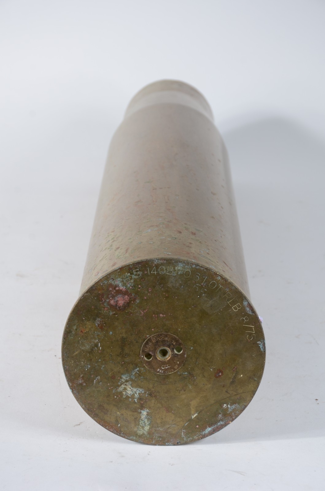 Cápsula de bala de canhão em metal dourado, podendo ser usada como... - foto 2 de 4