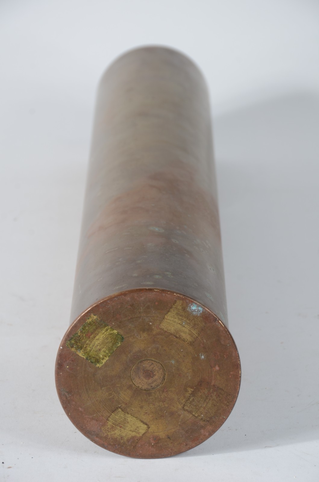 Cápsula de bala de canhão em metal dourado, podendo ser usada como... - foto 2 de 3