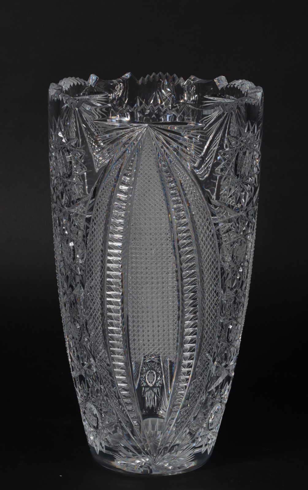 Grande vaso floreira de cristal tcheco lapidado - foto 1 de 4
