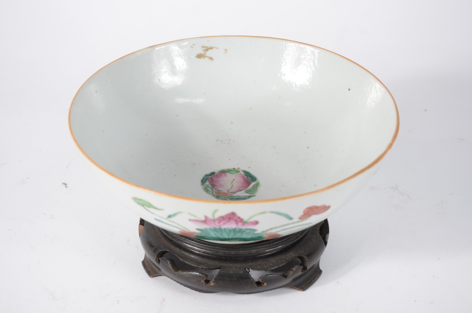Bowl de porcelana Cia das Indias com flores em policromia, base de... - foto 3 de 5