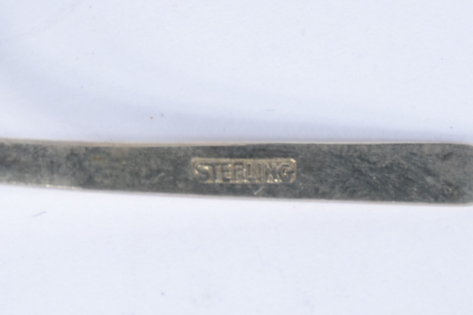 Par de pimenteiros de mesa de prata Sterling, interior com vidro azul... - foto 8 de 8