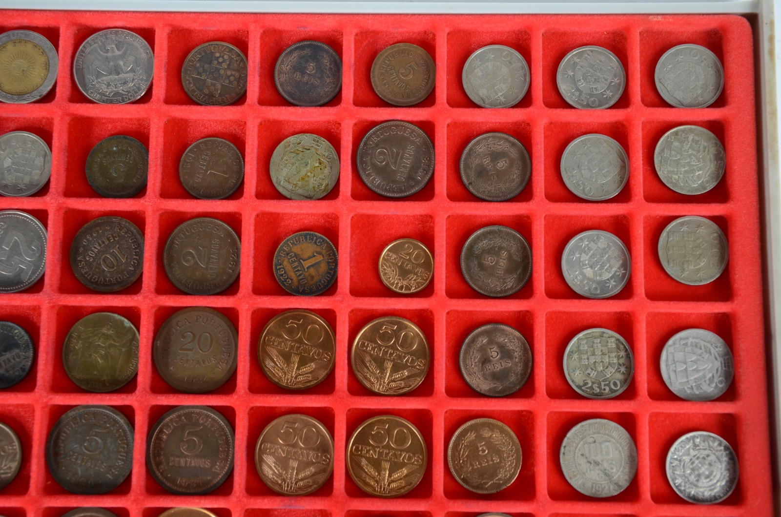 Coleção com 80 moedas diversas - foto 4 de 6