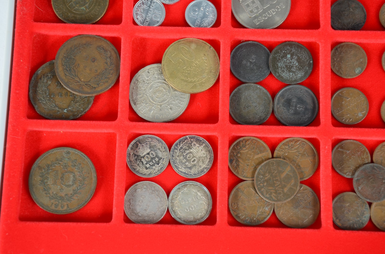 Coleção com 79 moedas diversas - foto 3 de 7