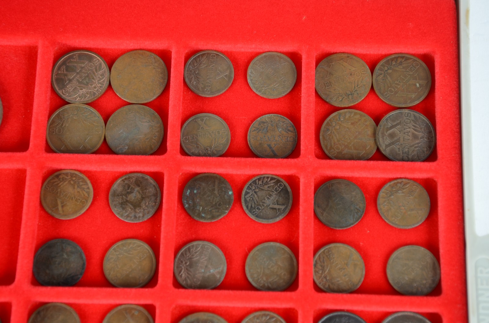 Coleção com 79 moedas diversas - foto 6 de 7