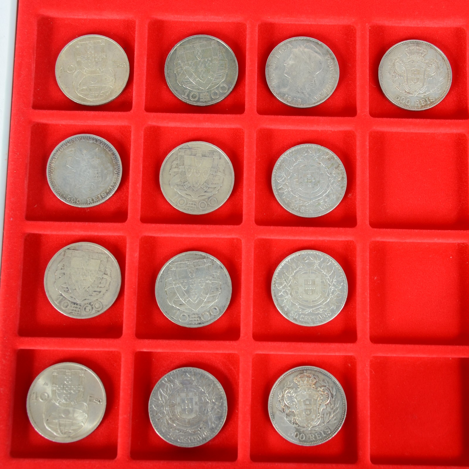 Diversas moedas de prata, sendo: a) 4 de 50 centavos - datadas de... - foto 3 de 4
