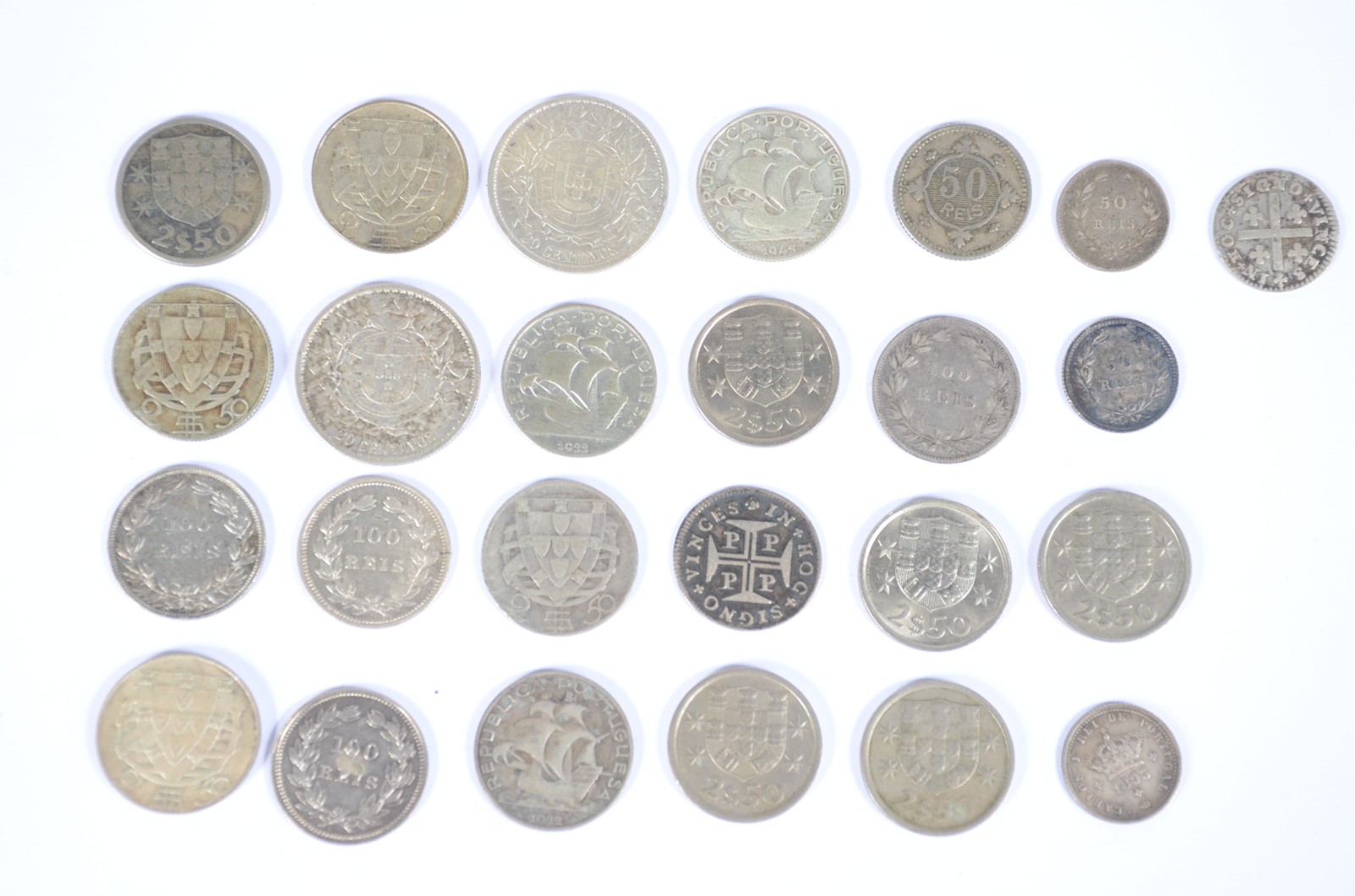 Coleção com moedas: a) 13 de 2,50 escudos século XX (décadas de... - foto 1 de 2