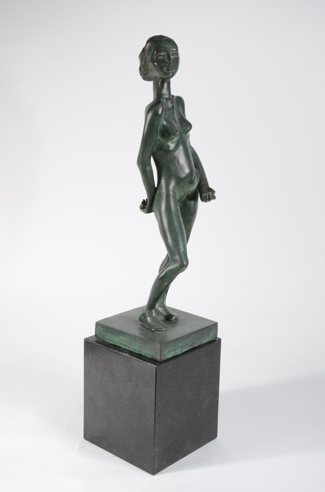 Oxana (1946), Figura feminina - foto 7 de 8