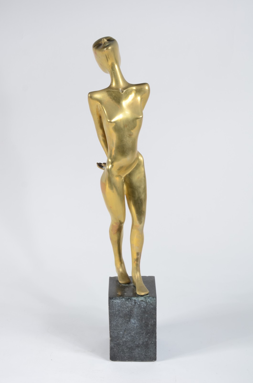 Oxana (1946), Figura feminina - foto 2 de 7