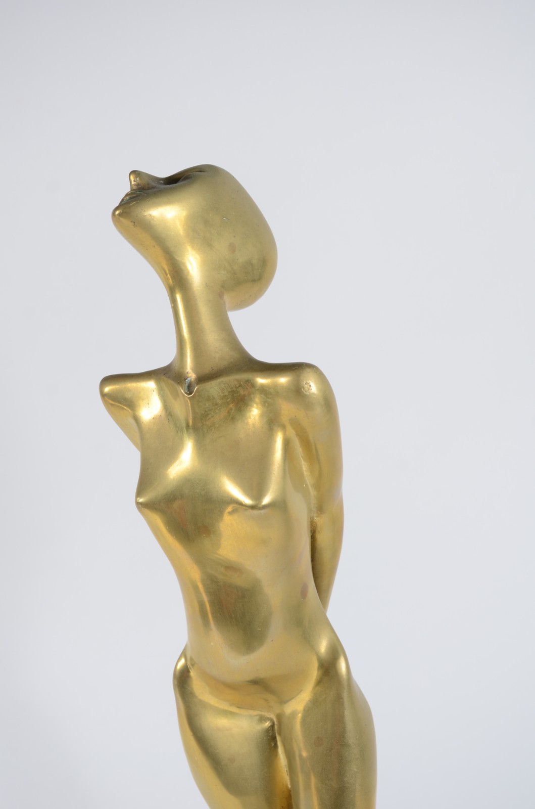 Oxana (1946), Figura feminina - foto 5 de 7