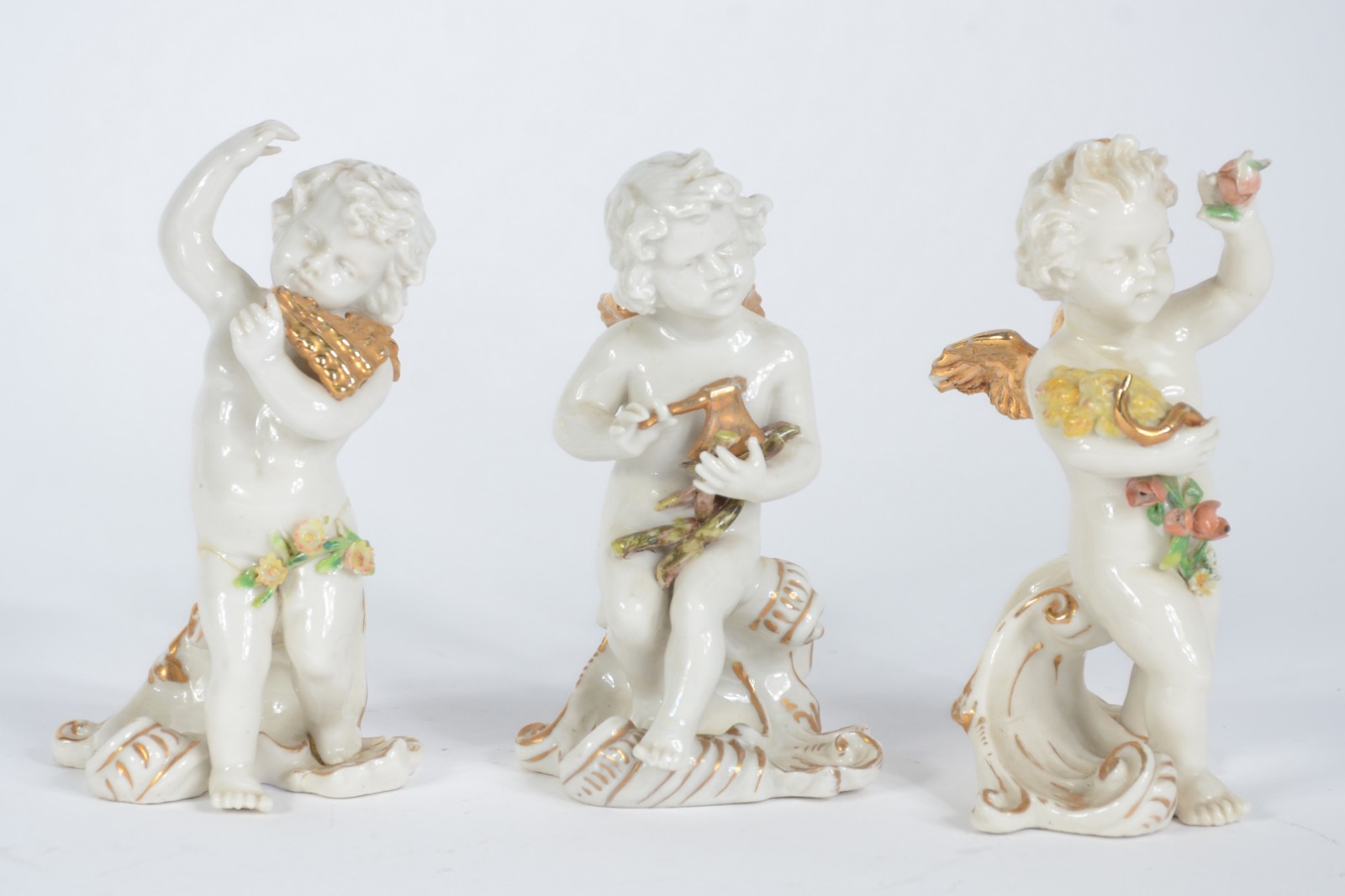 Lote com 12 peças diversas de porcelana, sendo 5 bules, 2 leiteiras... - foto 4 de 11