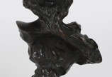 MIGNON - Busto ART NOVEAU  em bronze representa... - MIGNON - Busto ART NOVEAU  em bronze representando jovem , fundição indigena. Obs. obra atribuída ao escultor francês Emmanuel Villanis(1858 - 1...