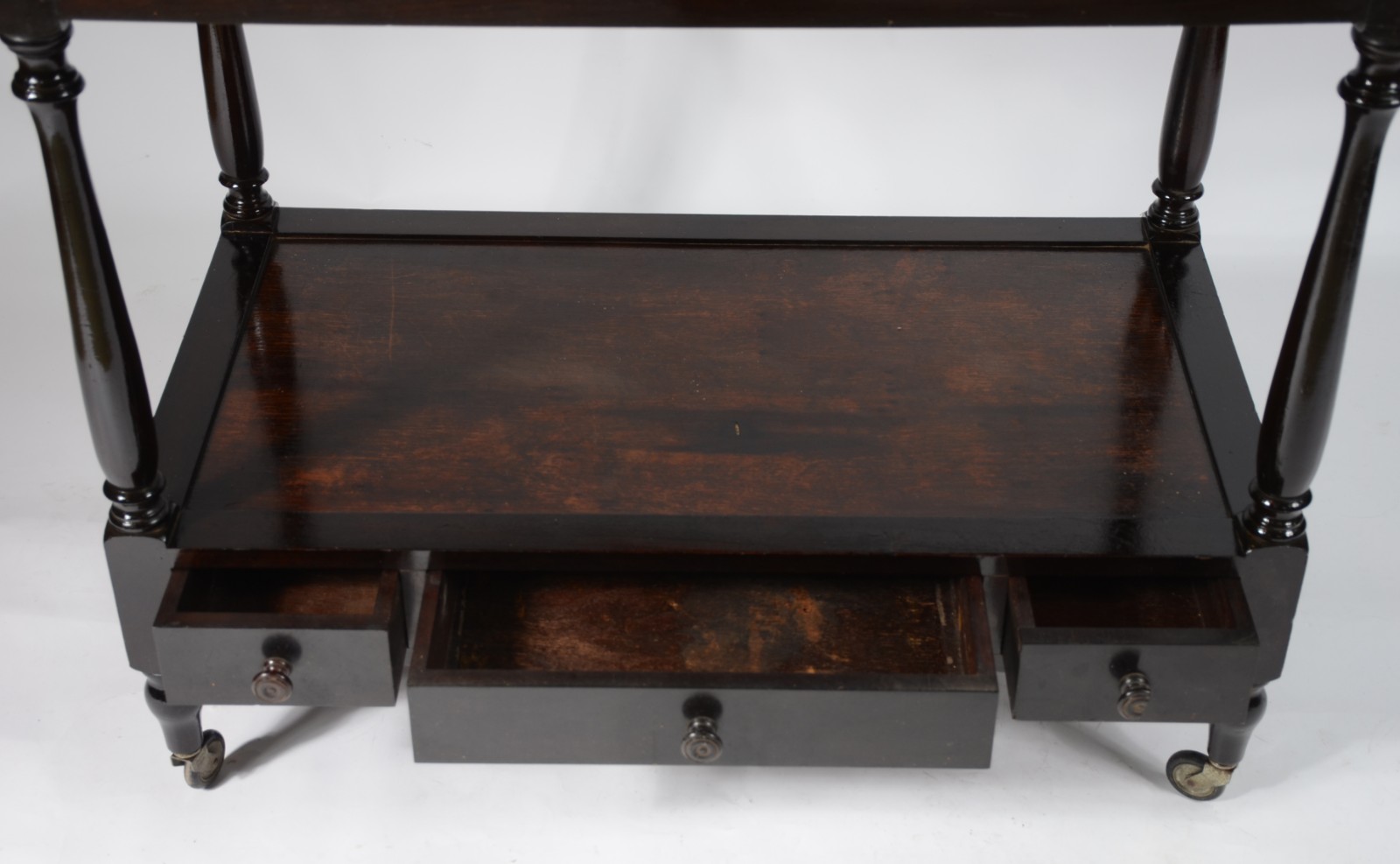 Mesa/carrinho para chá de madeira nobre com 3 gavetinhas na parte... - foto 5 de 10