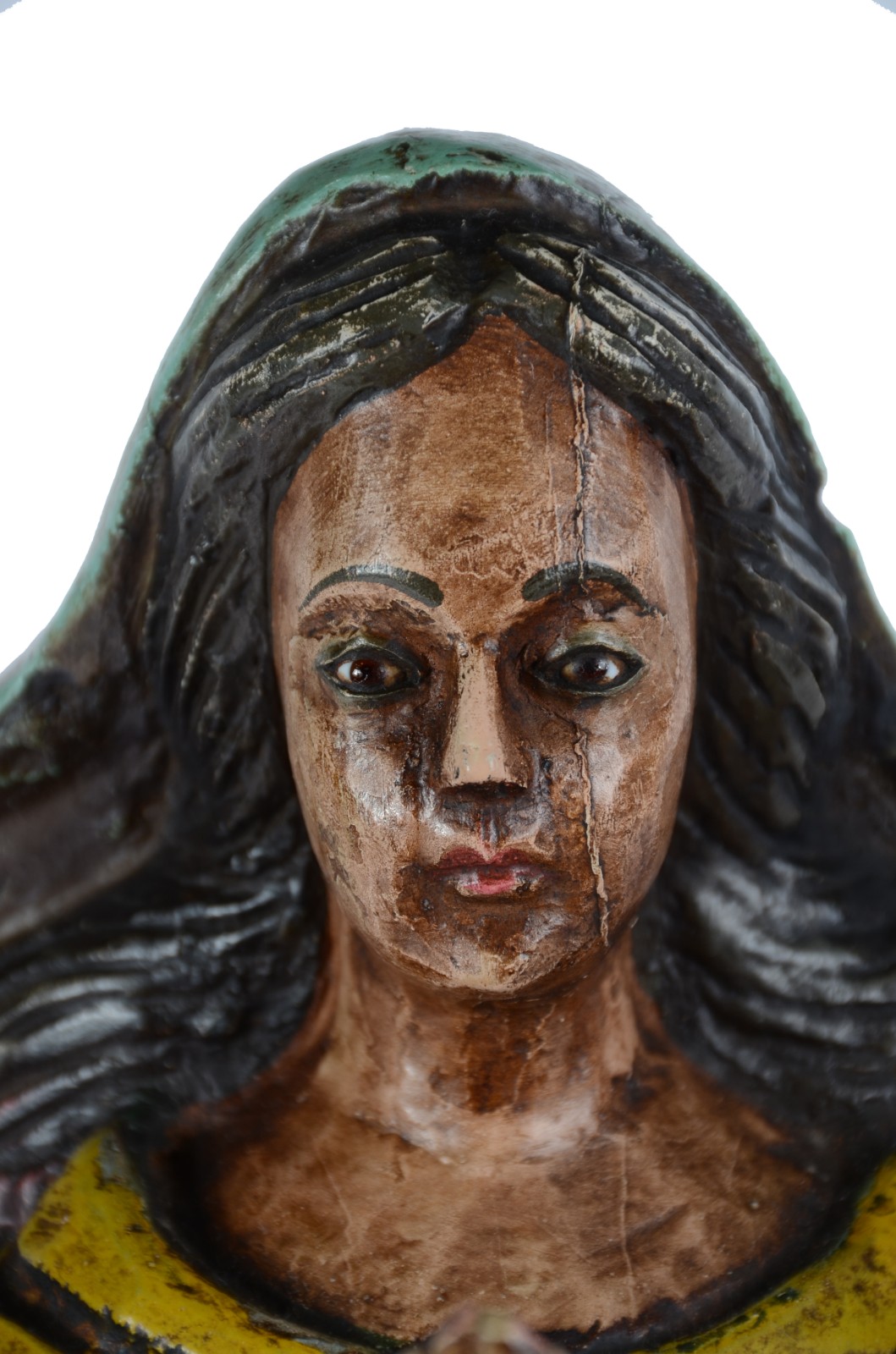 Nossa Senhora , imagem de madeira, entalhada e policromada com olhos... - foto 3 de 9