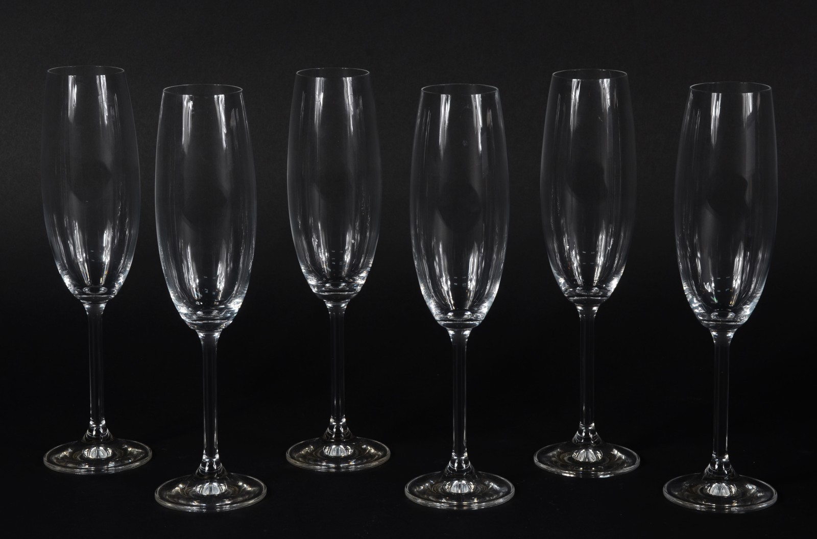 Seis flutes de cristal para champagne, 220 ml. - foto 1 de 3