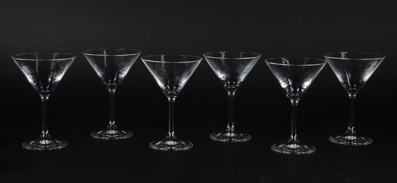 Seis taças de cristal para dry martíni, 210 ml. - foto 2 de 4
