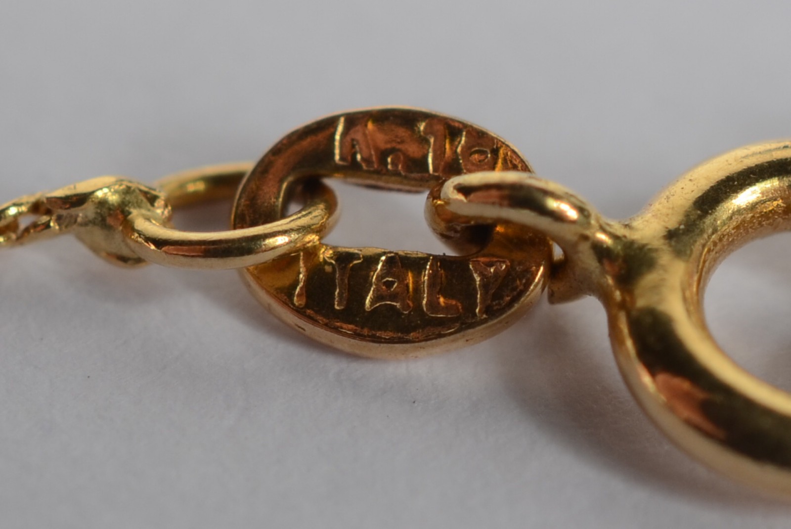 Colar com pendente de ouro amarelo 18k 750, feitio de coração com... - foto 4 de 5