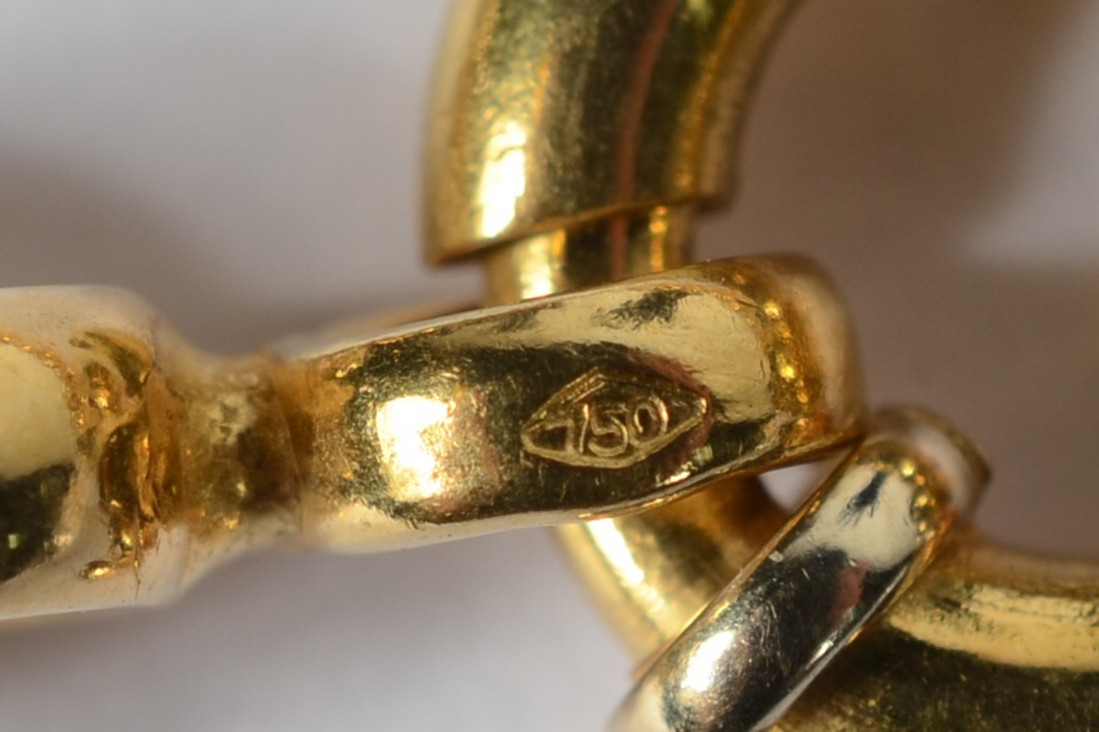 Pulseira em ouro 750 contrastada, feitio elos portugueses e feixo... - foto 4 de 4