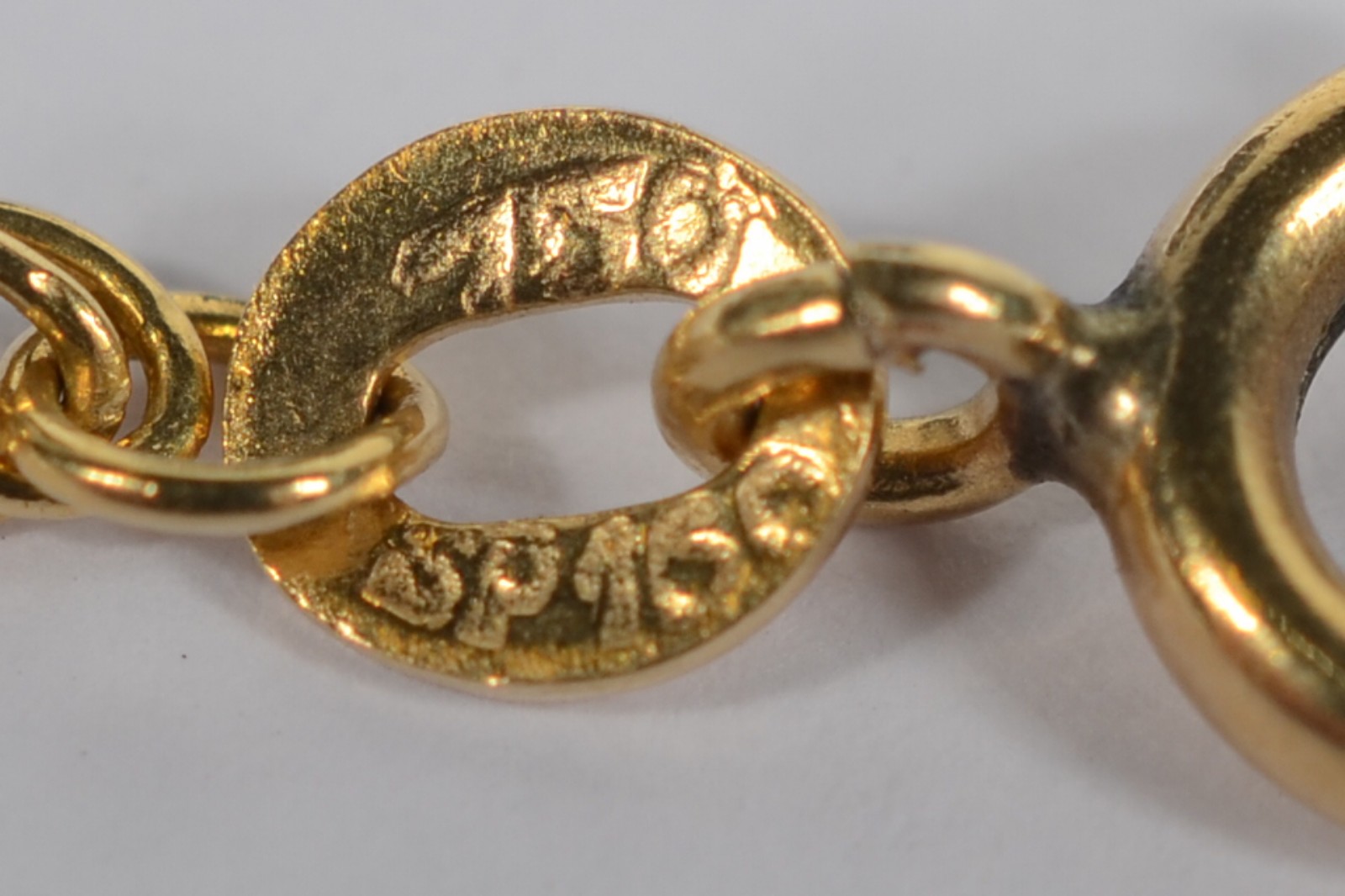 Colar em ouro amarelo 18k 750, contrastado e feitio torcido. (Por... - foto 4 de 5
