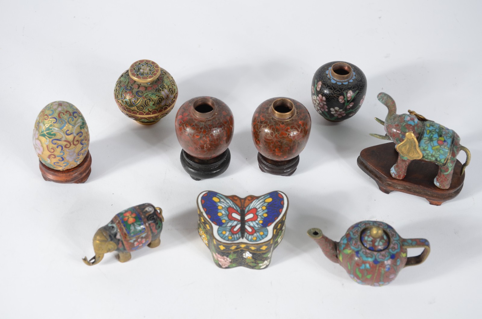 Conjunto com 9 pequenas peças de cloisoné oriental policromado... - foto 2 de 9