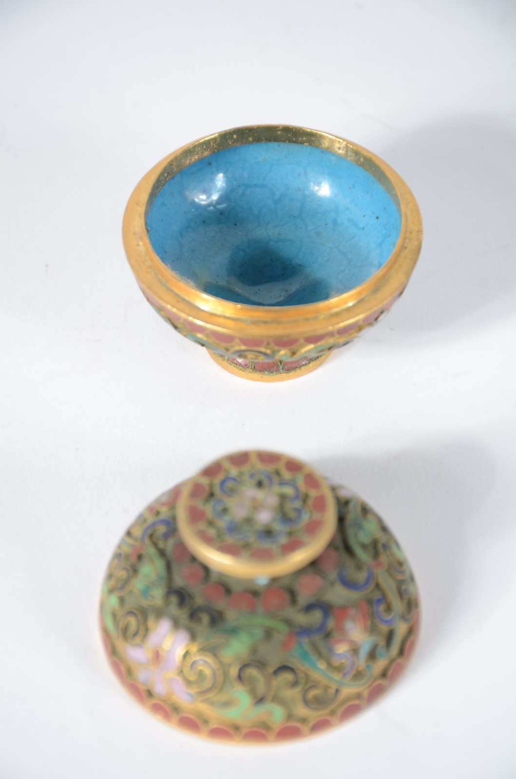 Conjunto com 9 pequenas peças de cloisoné oriental policromado... - foto 6 de 9