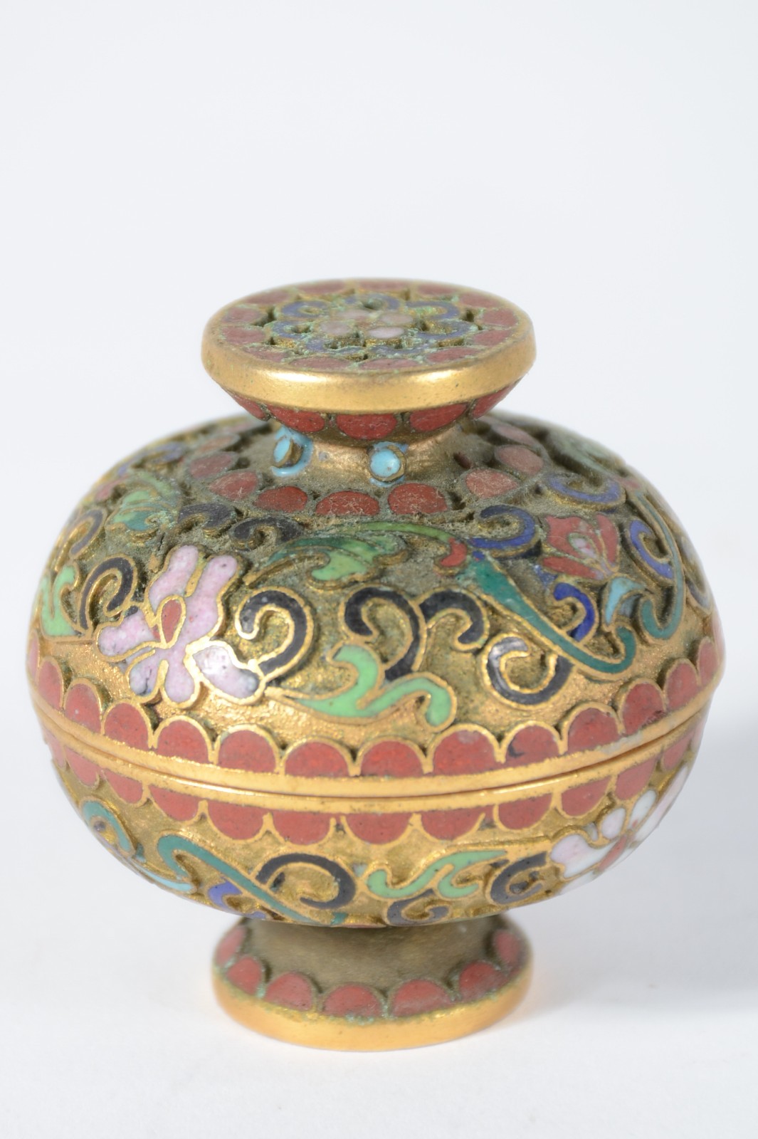 Conjunto com 9 pequenas peças de cloisoné oriental policromado... - foto 8 de 9