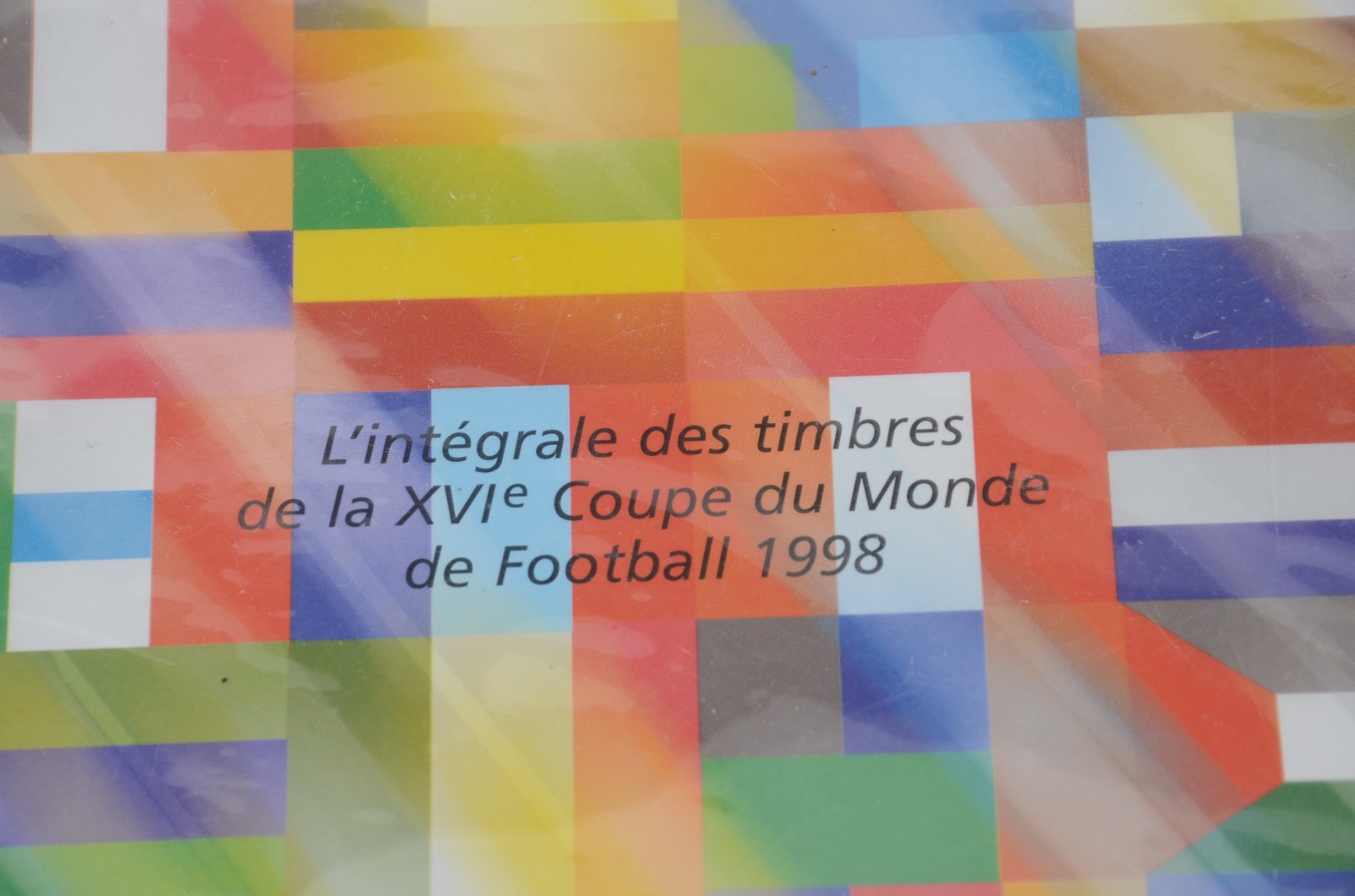 Coleção com 24 selos da Copa do Mundo France, 1998. - foto 3 de 5