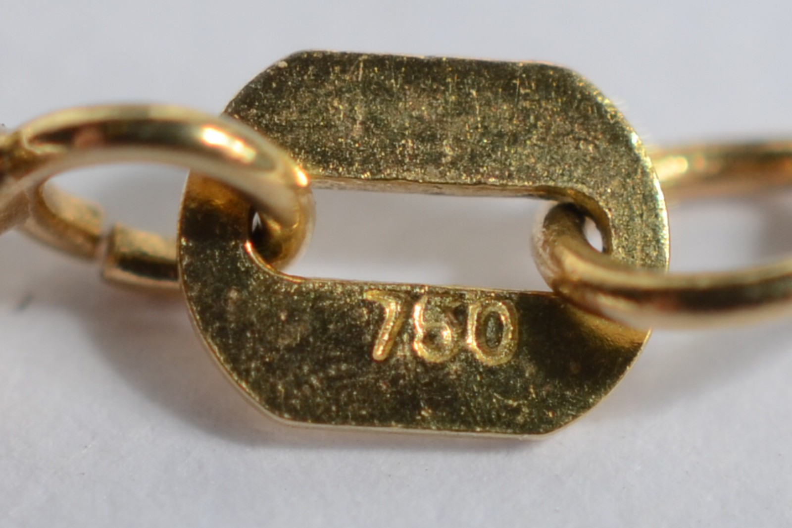 Cordão de ouro amarelo 750 com figa. (Por motivos de segurança a peça... - foto 5 de 6