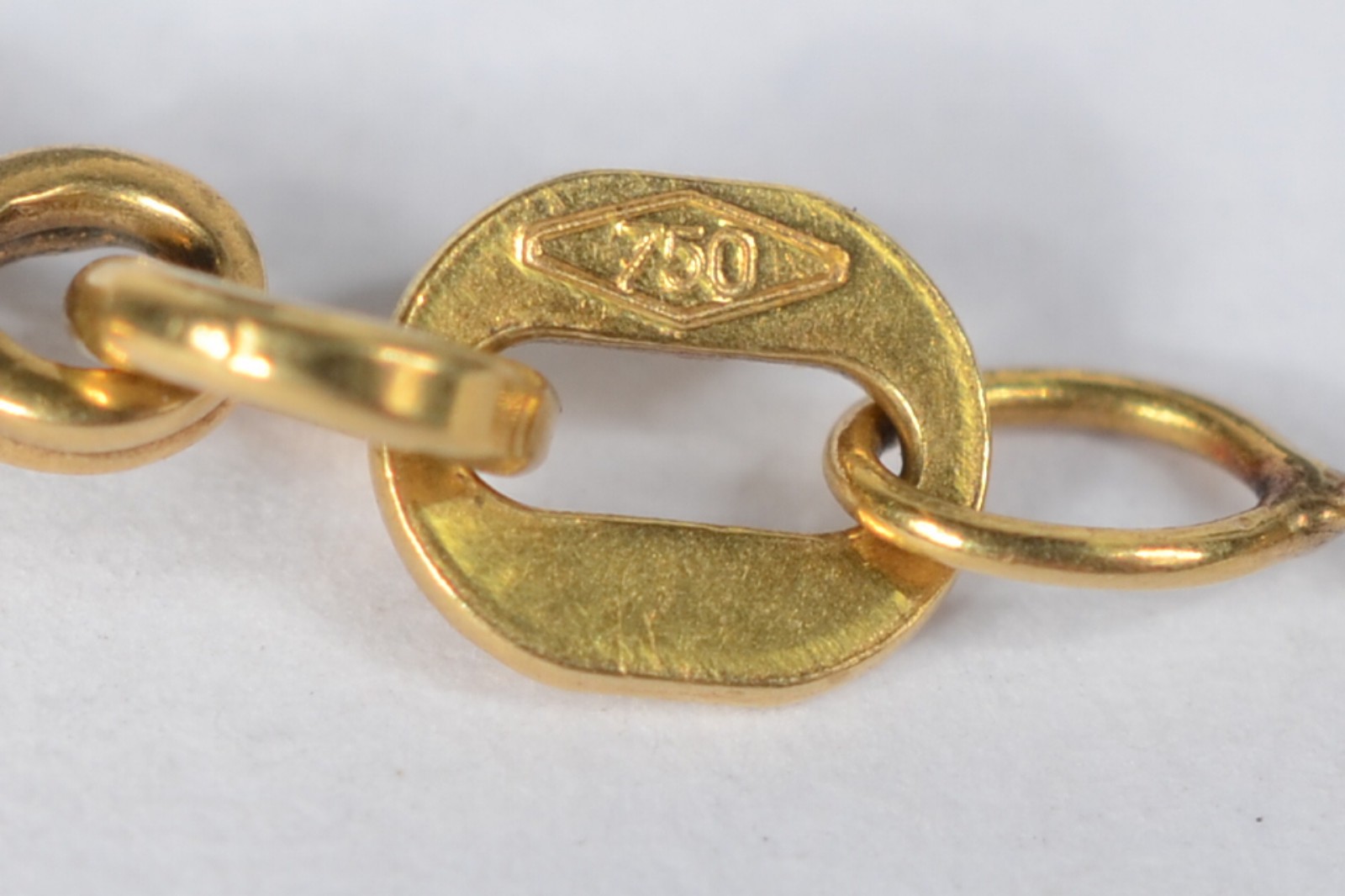 Colar de ouro amarelo 750 com bolinhas. (Por motivos de segurança a... - foto 5 de 6