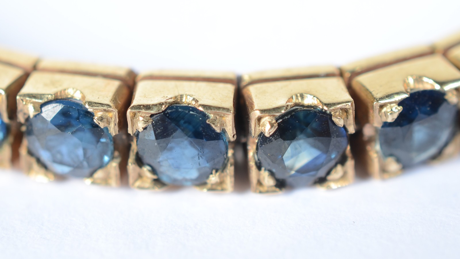 Pulseira "riviera" de ouro baixo com pedras azuis, possivelmente... - foto 3 de 7