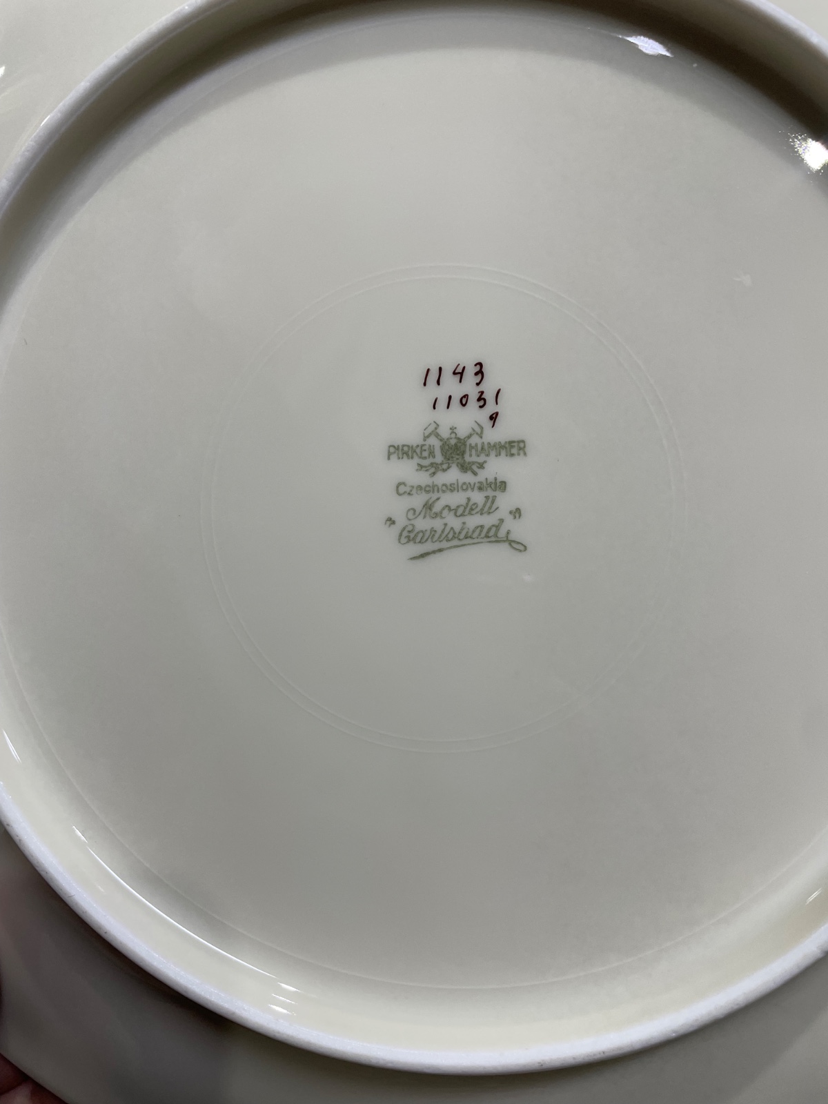 Aparelho de chá e jantar de porcelana tcheca, cor creme com flores em... - foto 10 de 10
