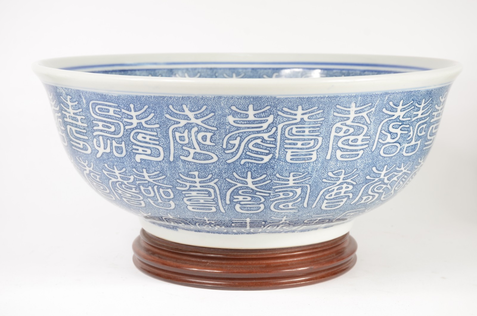Grande Bowl oriental de porcelana oriental azul e branca, base de... - foto 1 de 8