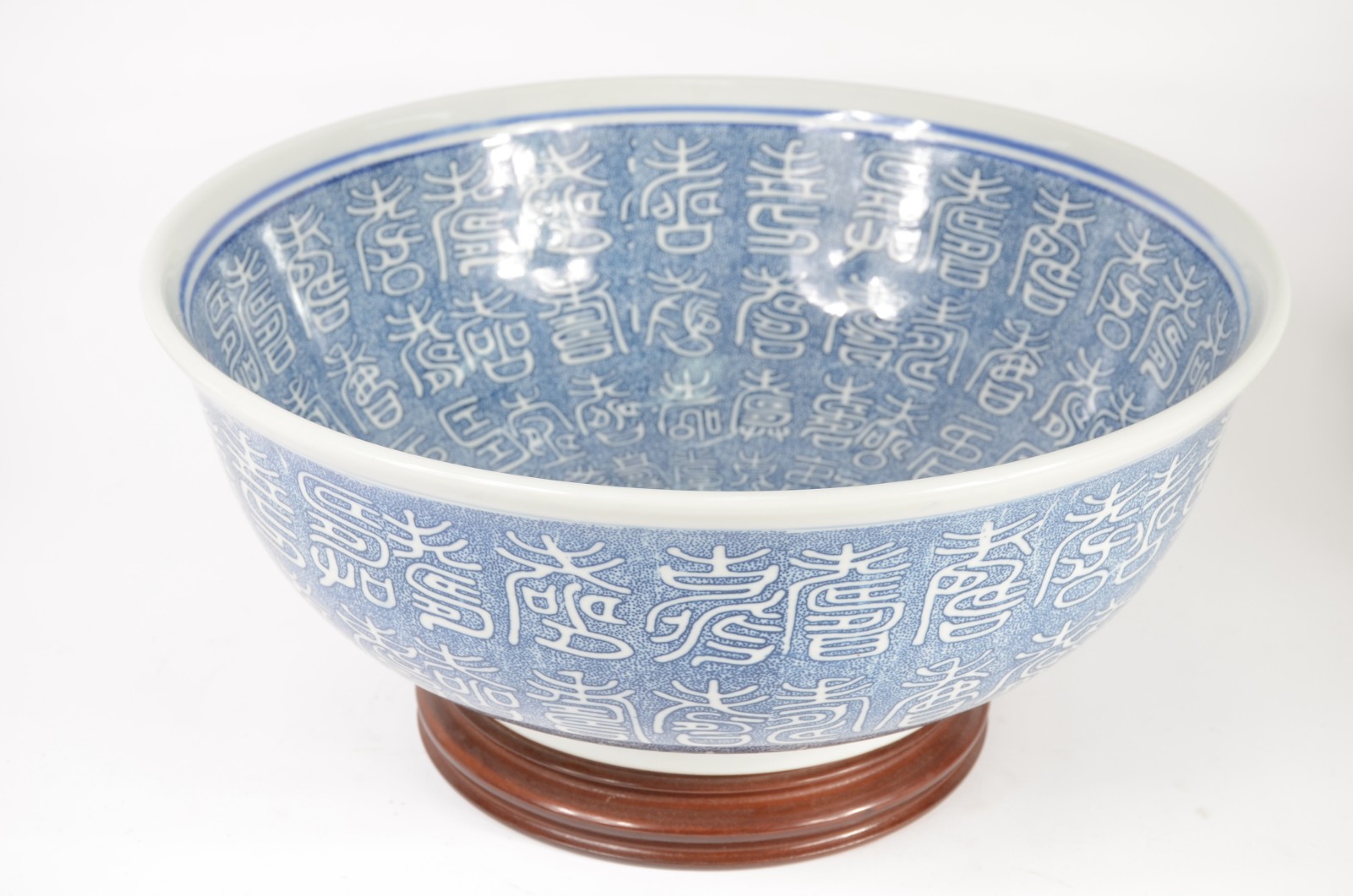 Grande Bowl oriental de porcelana oriental azul e branca, base de... - foto 3 de 8