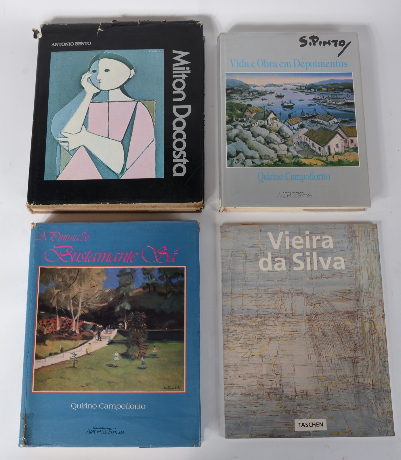 Quatro livros diversos: a) Milton Dacosta; b) Sylvio Pinto; c)... - foto 1 de 8