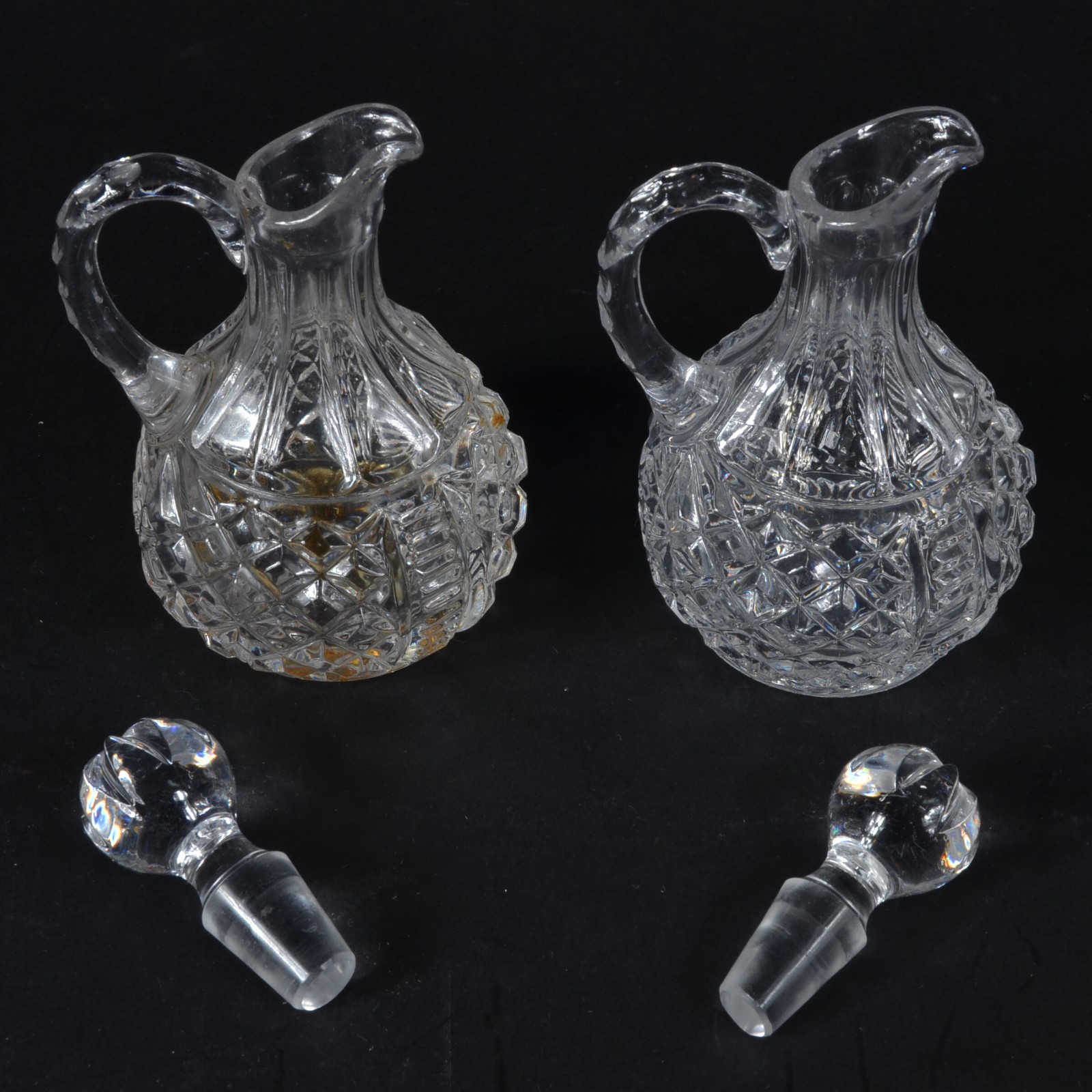 Diversas peças de cristal, sendo: compoteira e prato para bolo com... - foto 6 de 9