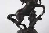 Escultura de petit bronze representando cavalo - Escultura de petit bronze representando cavalo