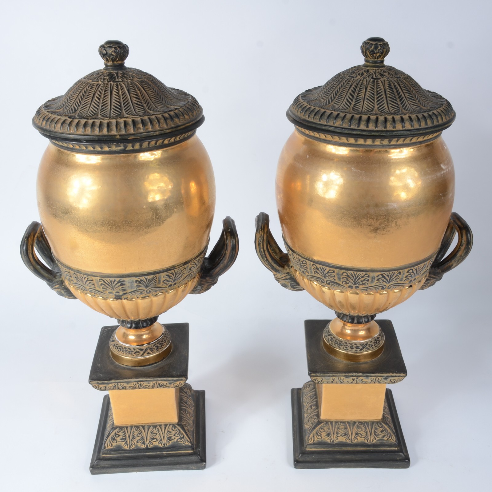 Par de potiches/ânforas de cerâmica espanhola patinada de dourado... - foto 2 de 10