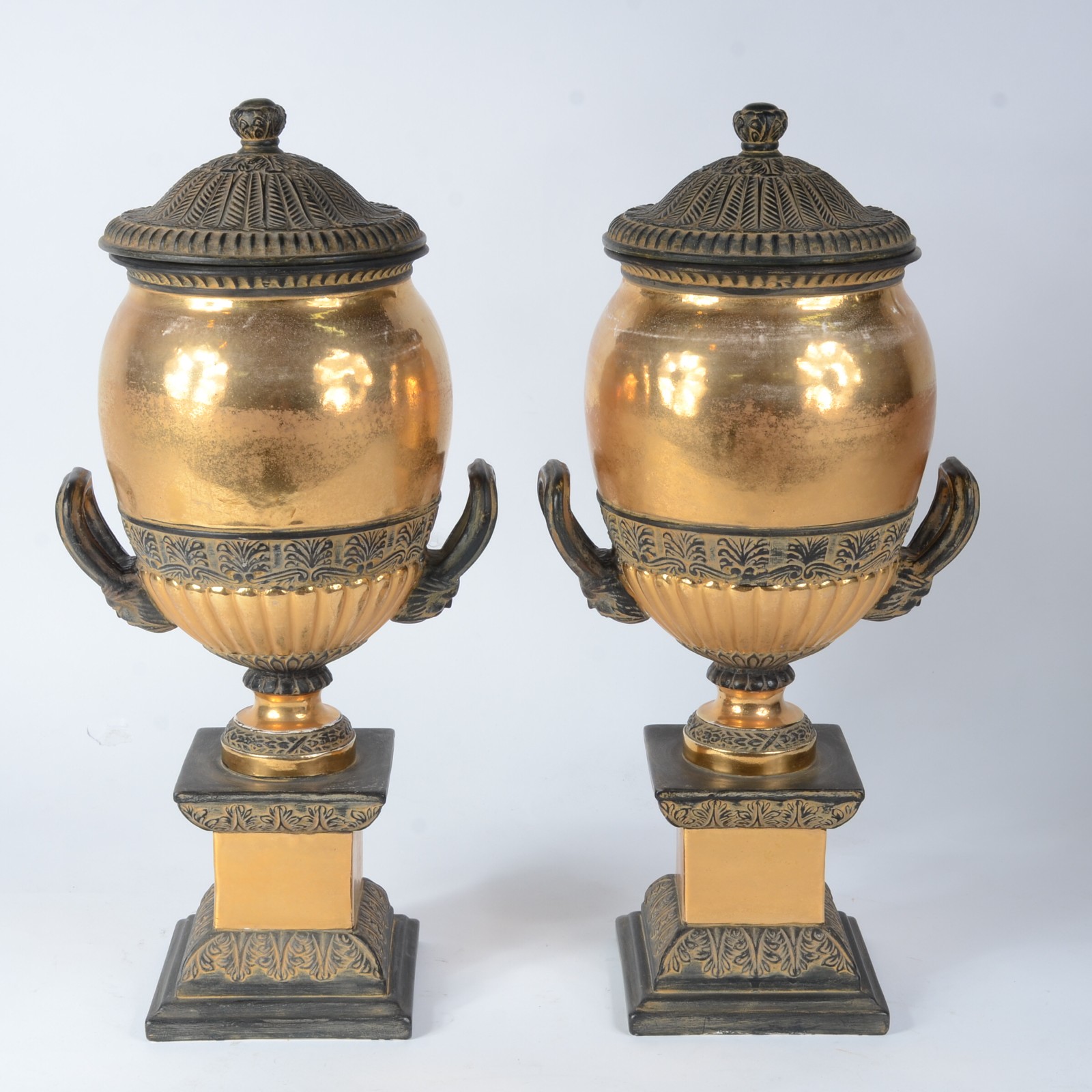 Par de potiches/ânforas de cerâmica espanhola patinada de dourado... - foto 5 de 10