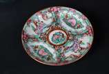 Diversas peças de porcelana oriental, sendo bow... - Diversas peças de porcelana oriental, sendo bowl grande, 7 bowls pequenos com 2 pires e 3 colheres. Total 13 peças.