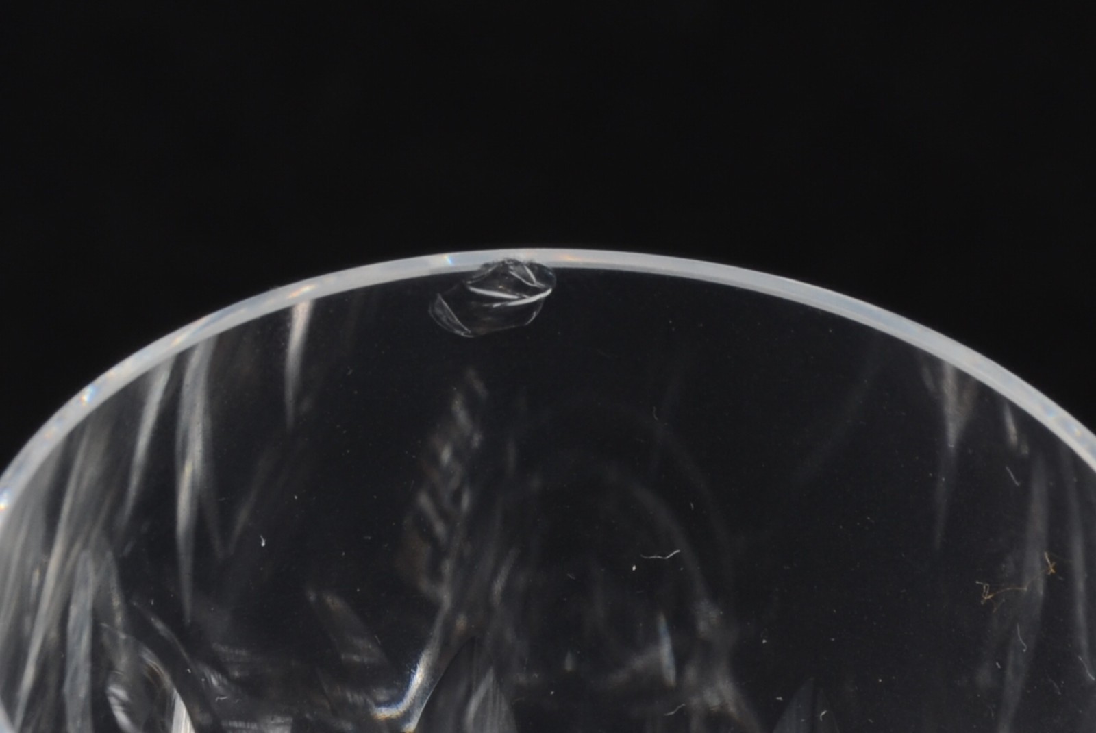 Serviço de cristal facetado, composto de 6 taças para vinho branco, 4... - foto 4 de 4