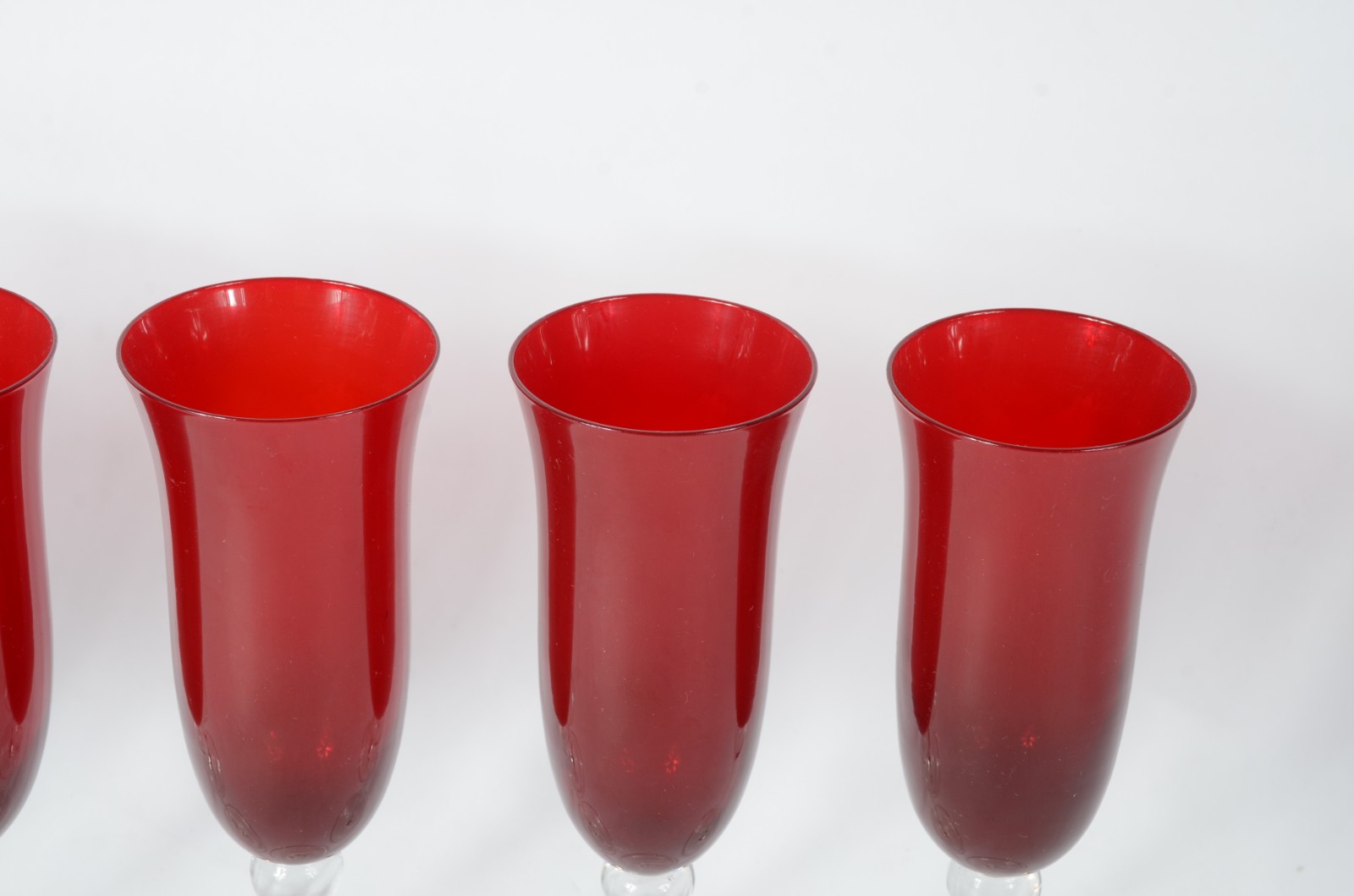 Seis flutes para champagne de vidro vermelho - foto 4 de 4