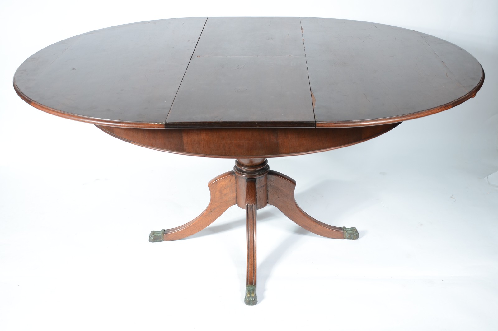Mesa de jantar de madeira nobre, feitio redondo com tábua extensora... - foto 3 de 11