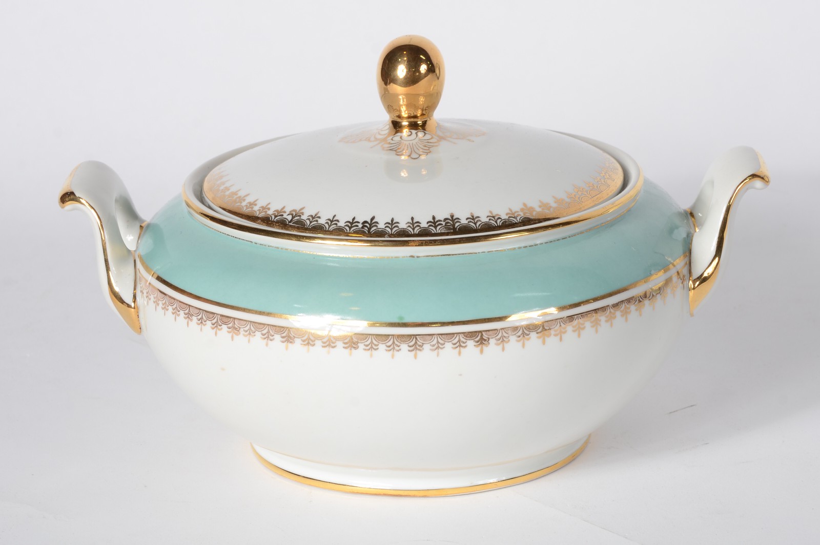 Aparelho de jantar de porcelana Mauá, composto de: 11 pratos rasos... - foto 5 de 11
